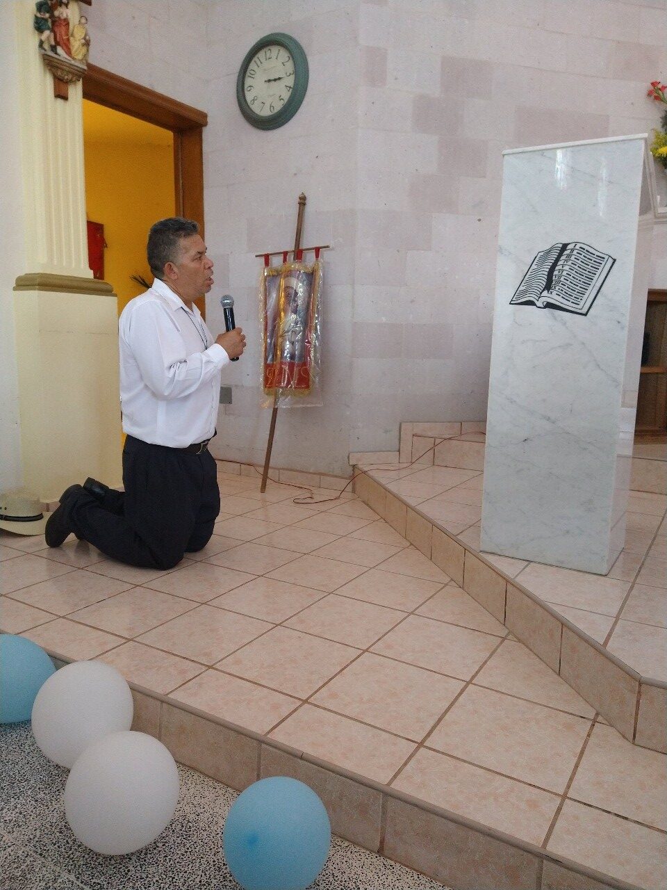 Devoción a nuestra Madre Santísima bajo de Advocación de María, Reina de la Paz.