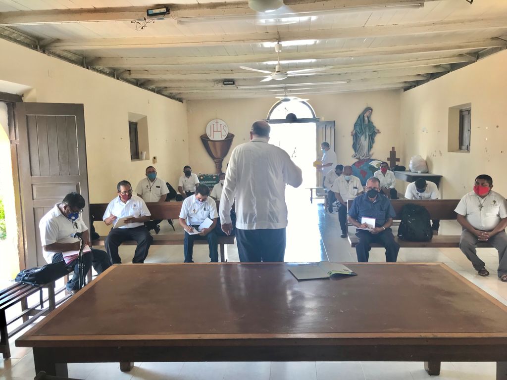 Retiro fue impartido por el Padre Carl Francis Cuss, L.C.